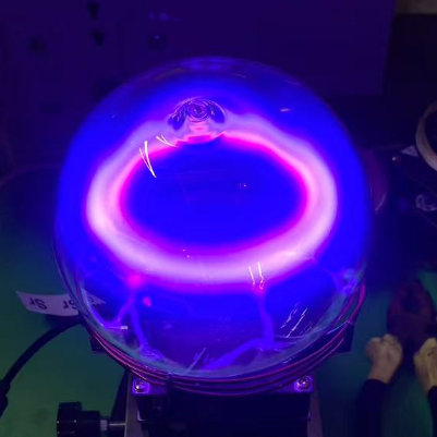 9cm/13cm xenon glass sphere with added metal salts